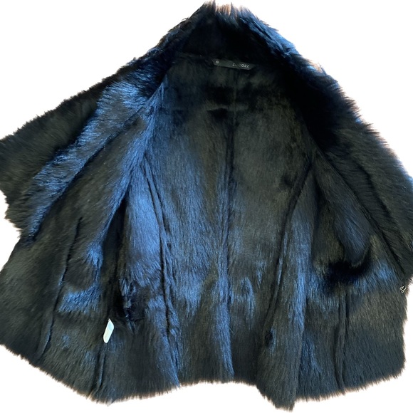 Women sleeveless Faux Fur Vest Jacket Coat - Picture 2 of 5